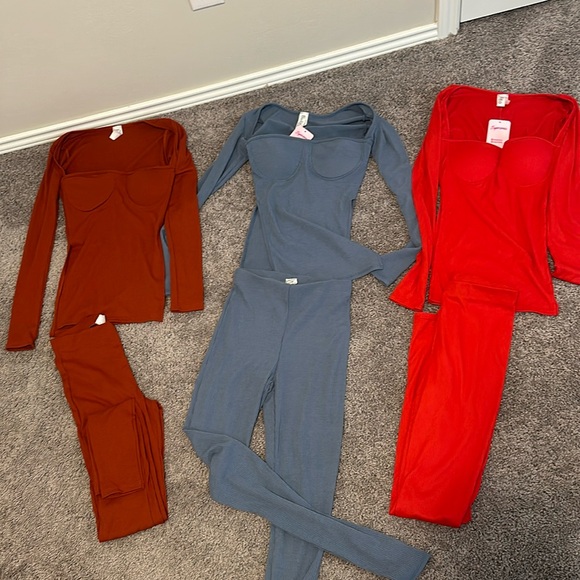 2 piece sets - Picture 1 of 4